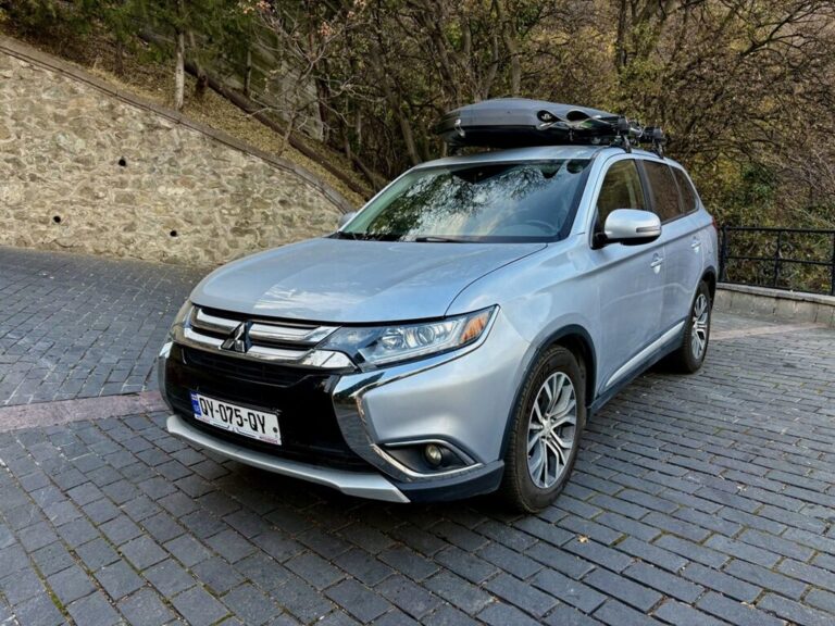 Mitsubishi Outlander 2016 Gray