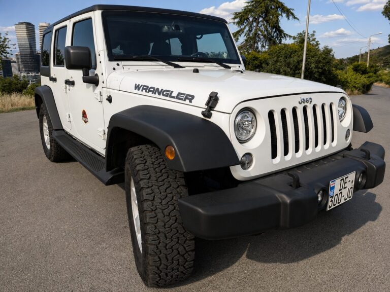 Jeep Wrangler 2017 White Sport