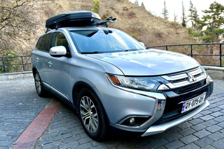 Mitsubishi Outlander 2016 Gray