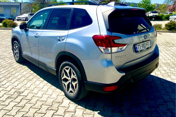 Subaru Forester 2019 Gray