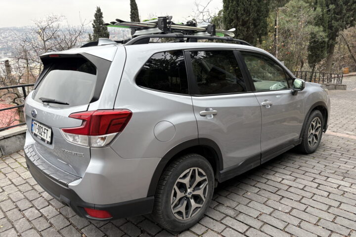 Subaru Forester 2019 Gray