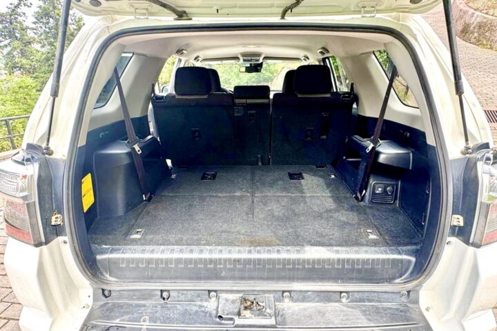 Toyota 4Runner 2021 white