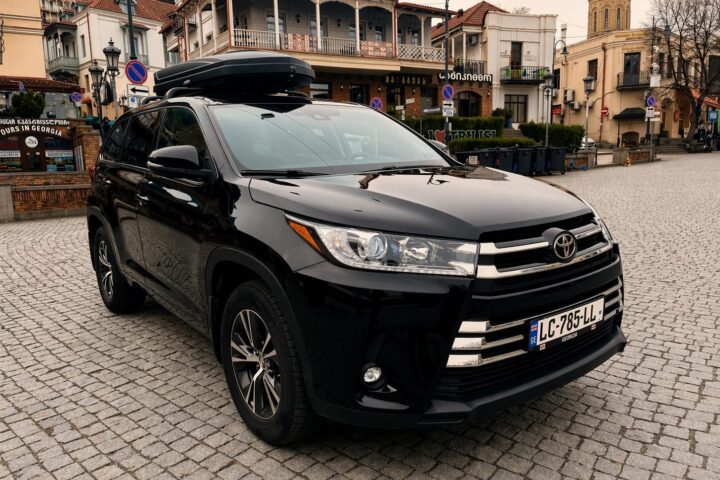 Toyota Highlander 2017 — photo 2