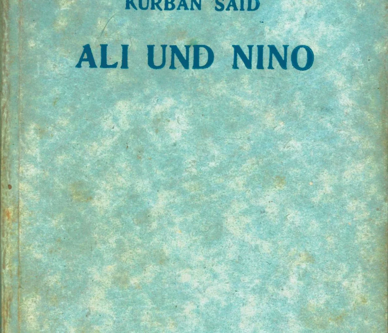 Ali and Nino Statue